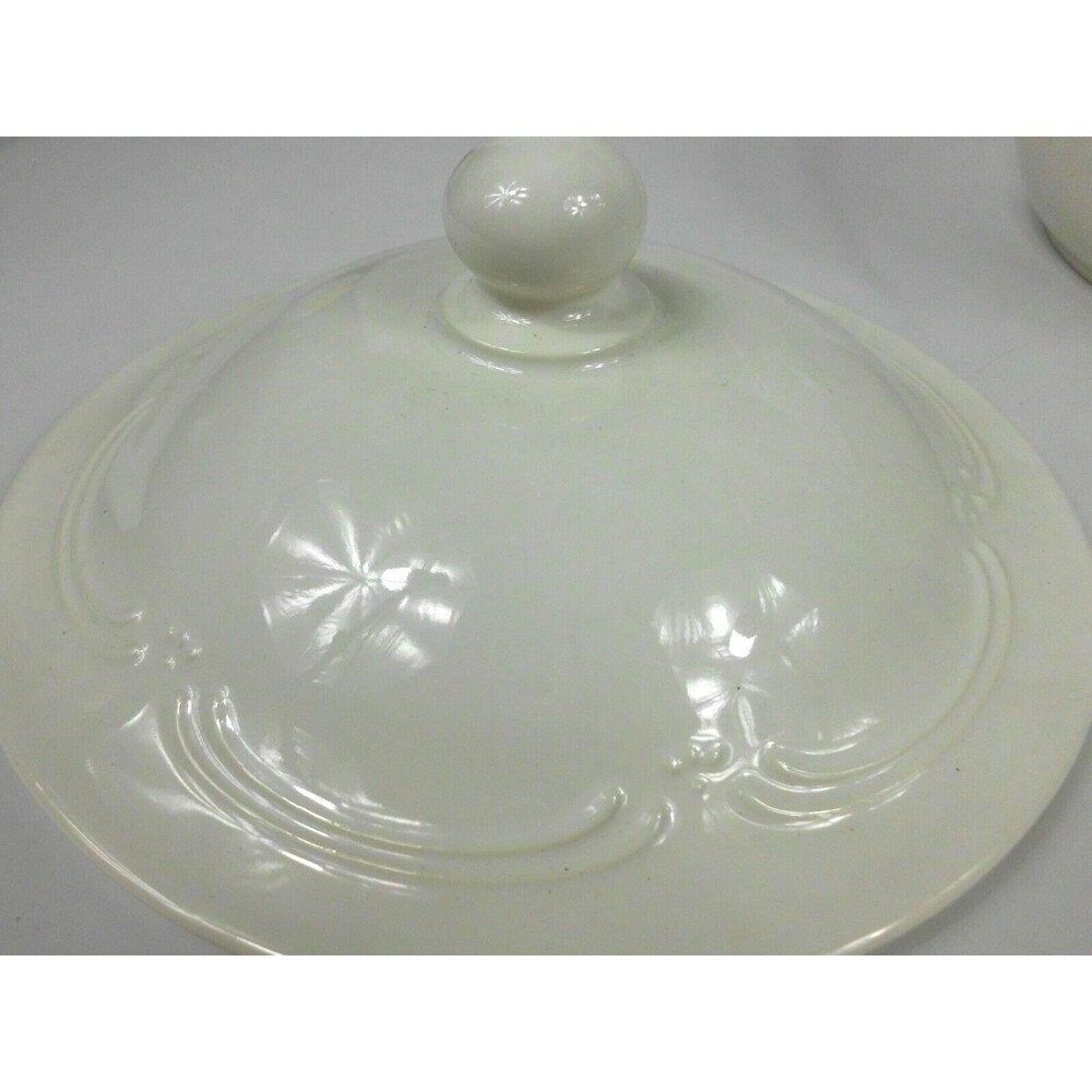 Pfaltzgraff Filigree 9.5 inch Round Covered Casserole Dish Stoneware w Lid - Picture 3 of 6